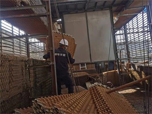 方形冷卻塔填料如何清洗？(冷卻塔填料清洗或更換)