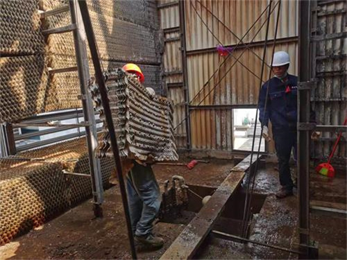 開式冷卻塔集水盤出現結冰的原因及處理方法(冷卻塔集水器)